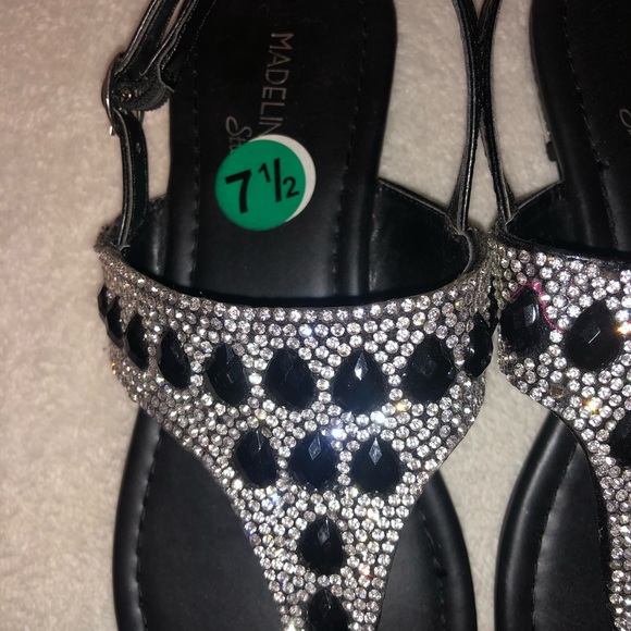 Sandals - Picture 3 of 3